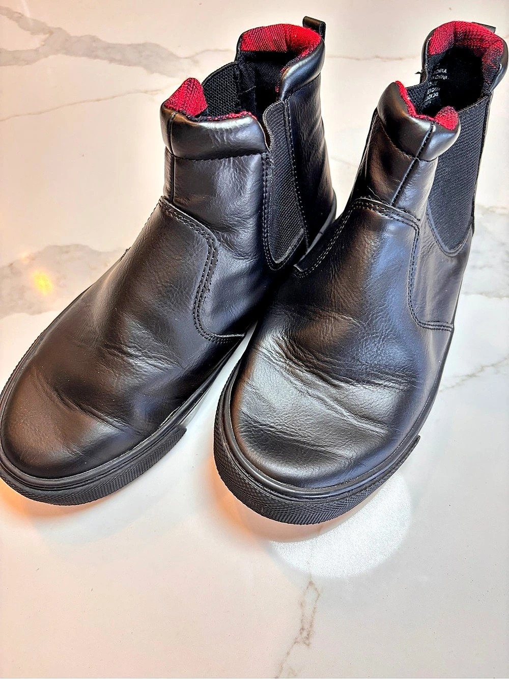 Old Navy Black Leather Chelsea Boots US 9